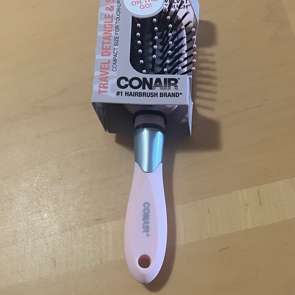 Conair Pink Detangle & Style Hairbrush